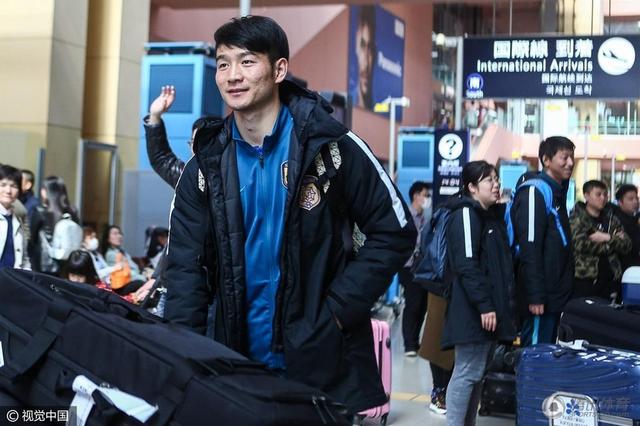 费建中忙问：可欣，事到如今你还留在那里做什么？很危险的。